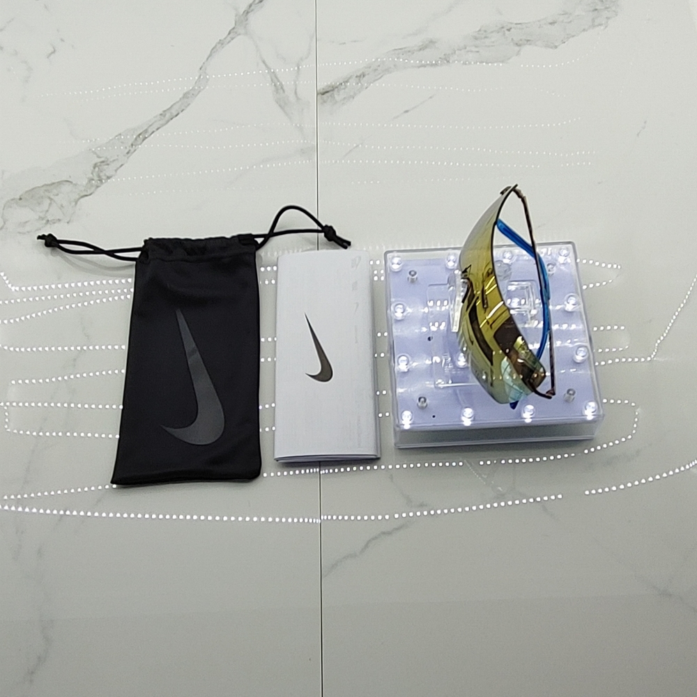Nike Meridian Bold Shield Sunglasses - Picture 4 of 7